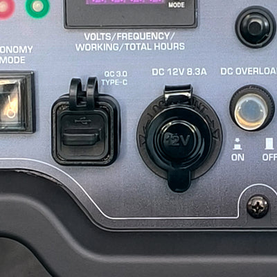 Conector 12V și porturi USB