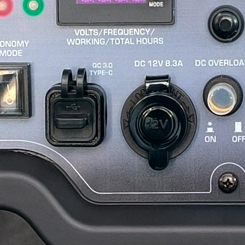 Conector 12V și porturi USB